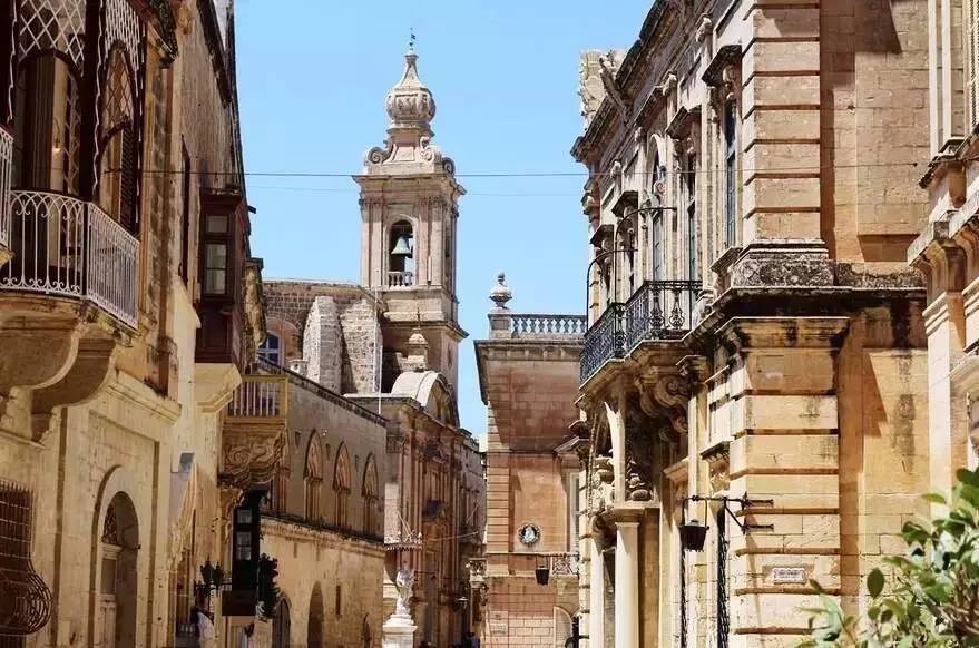 被土豪们集体攻陷的“避税天堂”到底能避多少(图7) 被土豪们集体攻陷的“避税天堂”到底能避多少(图7)